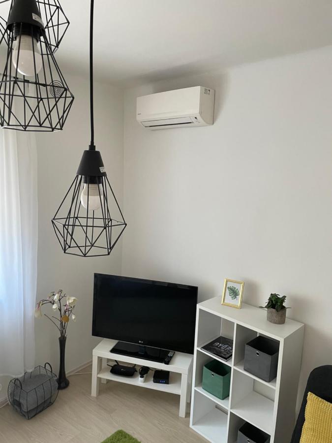Magnolia Apartman Győr Buitenkant foto