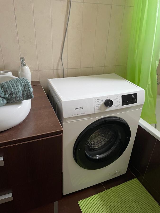 Magnolia Apartman Győr Buitenkant foto